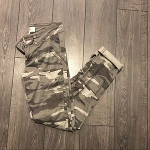 Womens utility pant sz 0